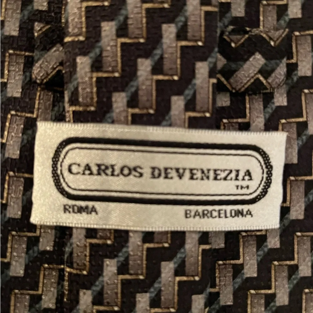 😎 Carlos Devenezia hand made 100% silk blue neck tie in excellent condit…